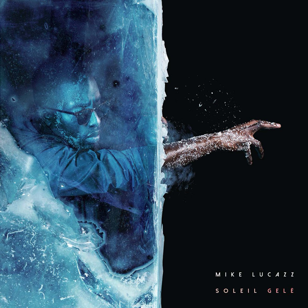 RCAgroup's tweet photo. Découvrez #SoleilGelé, la première mixtape de @MikeLucazz, inclus les titres #Walter, #LeGros et #Lové ! 🔥➡️https://t.co/SARt6URWta https://t.co/WtK4y2Vrmj
