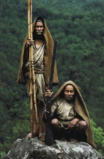 __basu's tweet photo. Brave  Honey  Hunters  of Nepal https://t.co/aMZj6vkNME