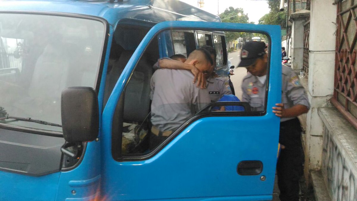 satgasp3s's tweet photo. TRC JS memulangkan bapak Kosim Lansia Terlantar rujukan Tagana Bogor ke pihak keluarganya di Lenteng Agung
@sudinsosjs 
@trc_js https://t.co/op1kO7S4OV