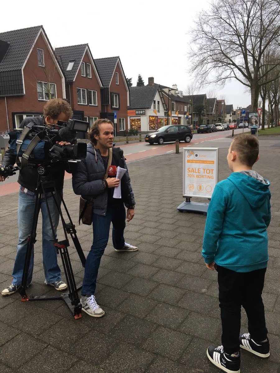 KIJKTIP: Vandaag SBS6 om 18:00 uur Hart van Nederland. Jeffrey krijgt binnenkort z'n nieuwe voetbalschoenen! :-)
hartvannederland.nl/nieuws/2017/je…