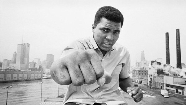 voiceofworldco's tweet photo. Rüyalarınızı gerçekleştirmenin en iyi yolu, uyanmaktır!

Muhammed Ali https://t.co/okWbaBE4xQ