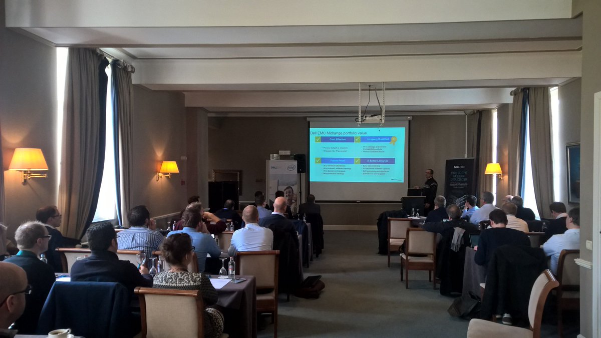 MattiasAtDell's tweet photo. #DellEmc Expert Club on mid sized #DellemcStorage part 2 https://t.co/wX0YYhLCEA