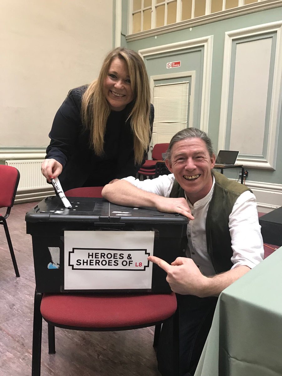 L8_Community's tweet photo. @toxtethtownhall #heroessheroesofL8 @TockyTom https://t.co/klgTUysPoX