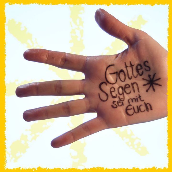 ICMC_news's tweet photo. More #HandsOfMercy coming in from Germany: @sternsinger_de says "God bless you" to all refugees! Join the campaign: https://t.co/Ne0CCk3ezM https://t.co/mWSFRQ1SAl