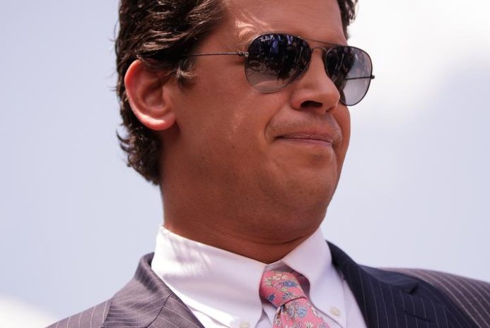 VICE's tweet image. Alt-right provocateur Milo Yiannopoulos left this shitty note on a restaurant receipt: bit.ly/2k9MzyR