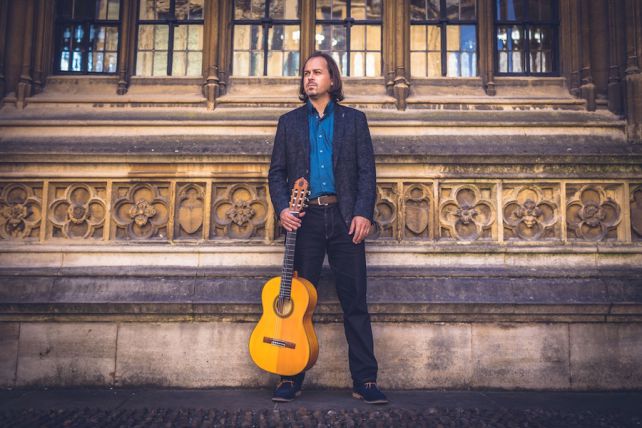 UniofOxford's tweet photo. Striking a new chord: How I went from biochemist to concert guitarist @OxToday https://t.co/I9wdeJqc1e https://t.co/IGdO0CpepY