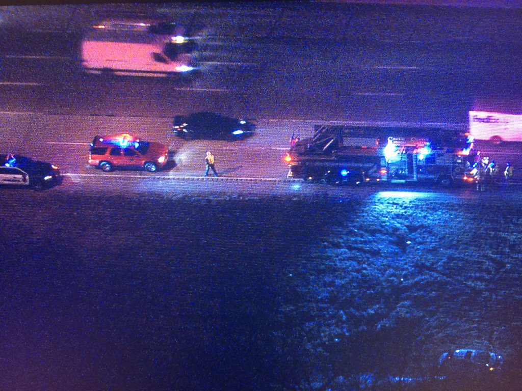 mgriffin_kmov's tweet image. Car off the road on 270N near 64 interchange. Police and fire have one lane blocked #n4m #Skyzoom4 Backup growing!