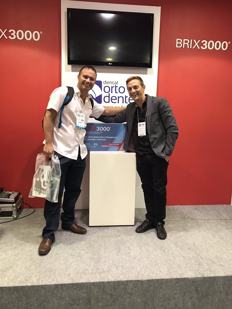maxilombardi's tweet photo. Con @brixlab en Sao Paulo. De argentina al mundo. https://t.co/45sEcvbjpG