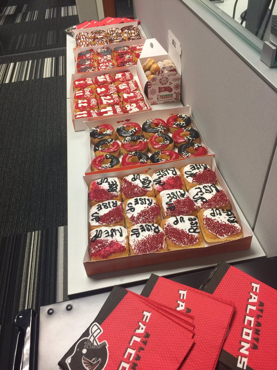 LexiTKC's tweet photo. All about the @AtlantaFalcons this morning at @FirstData HQ! #RiseUp #FalconsFriday https://t.co/0xNVY5HjJQ