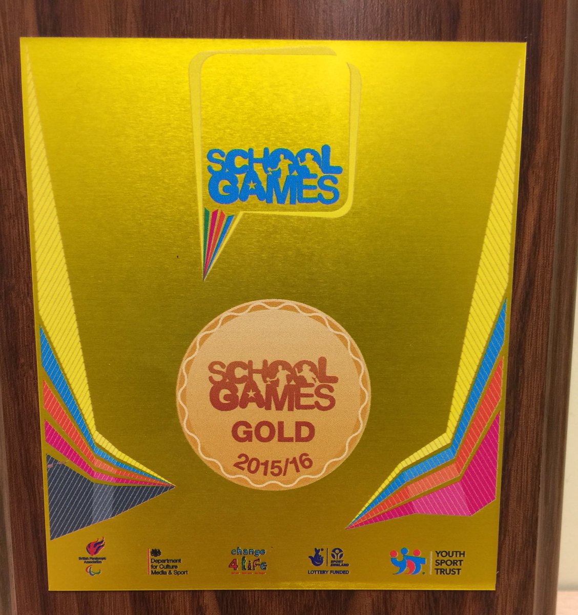 HTscribblings's tweet photo. So pleased to receive our GOLD Sports award today from #LSSP Manager Mrs Ramsey #WeAreActive #SportsYoungLeaders @livdioceseed https://t.co/4OV9IWLxdR
