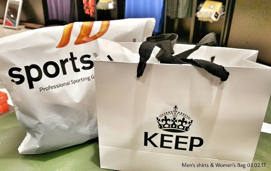iiAnnaSuii's tweet image. Men's shirts &amp;amp; Women's Bag ^^
ซื้อเสื้อให้พี่เค้าหน่อยพี่เค้าใส่เสื้อปีล่ะตัวสองตัวเอ๊ง 😁
@poppabza #keep #sportsword #suiipab
