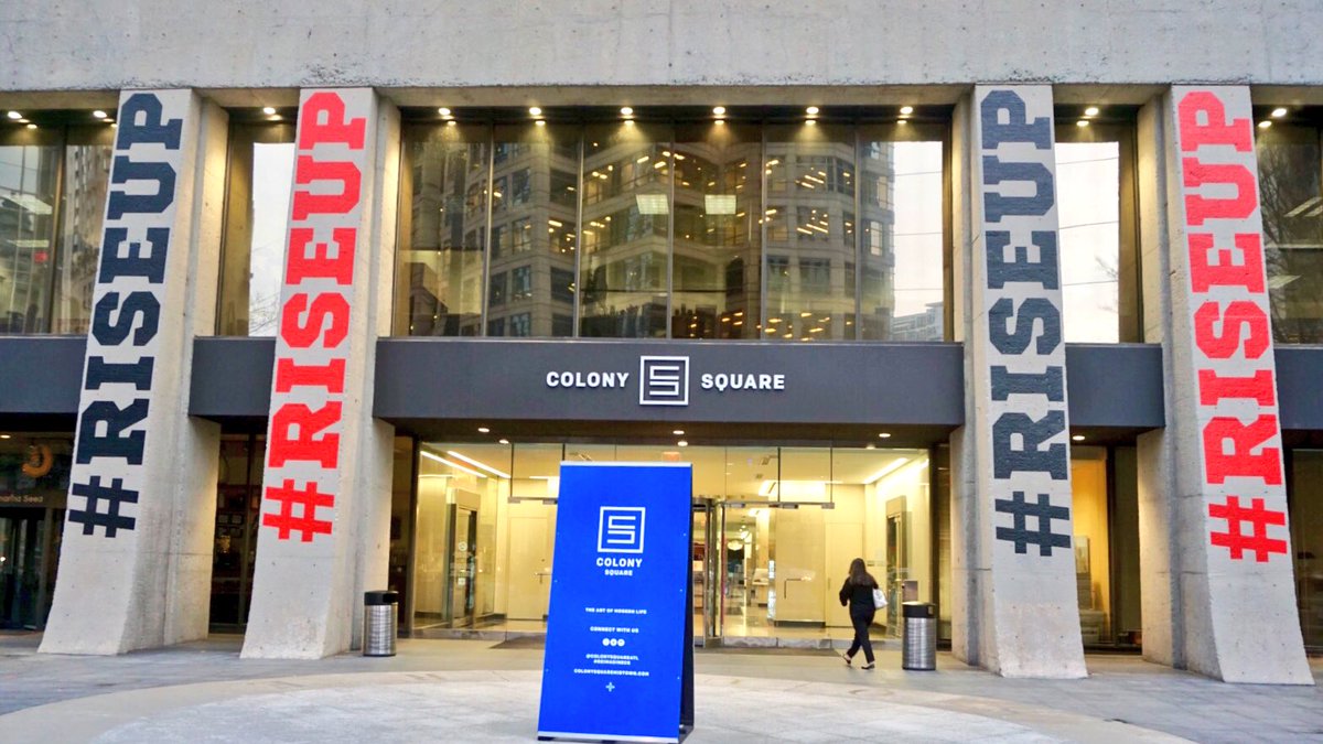 ColonySquareATL's tweet photo. #RISEUP + GRIND! Happy #FalconsFriday #MidtownATL! https://t.co/WnfhnxCYqN