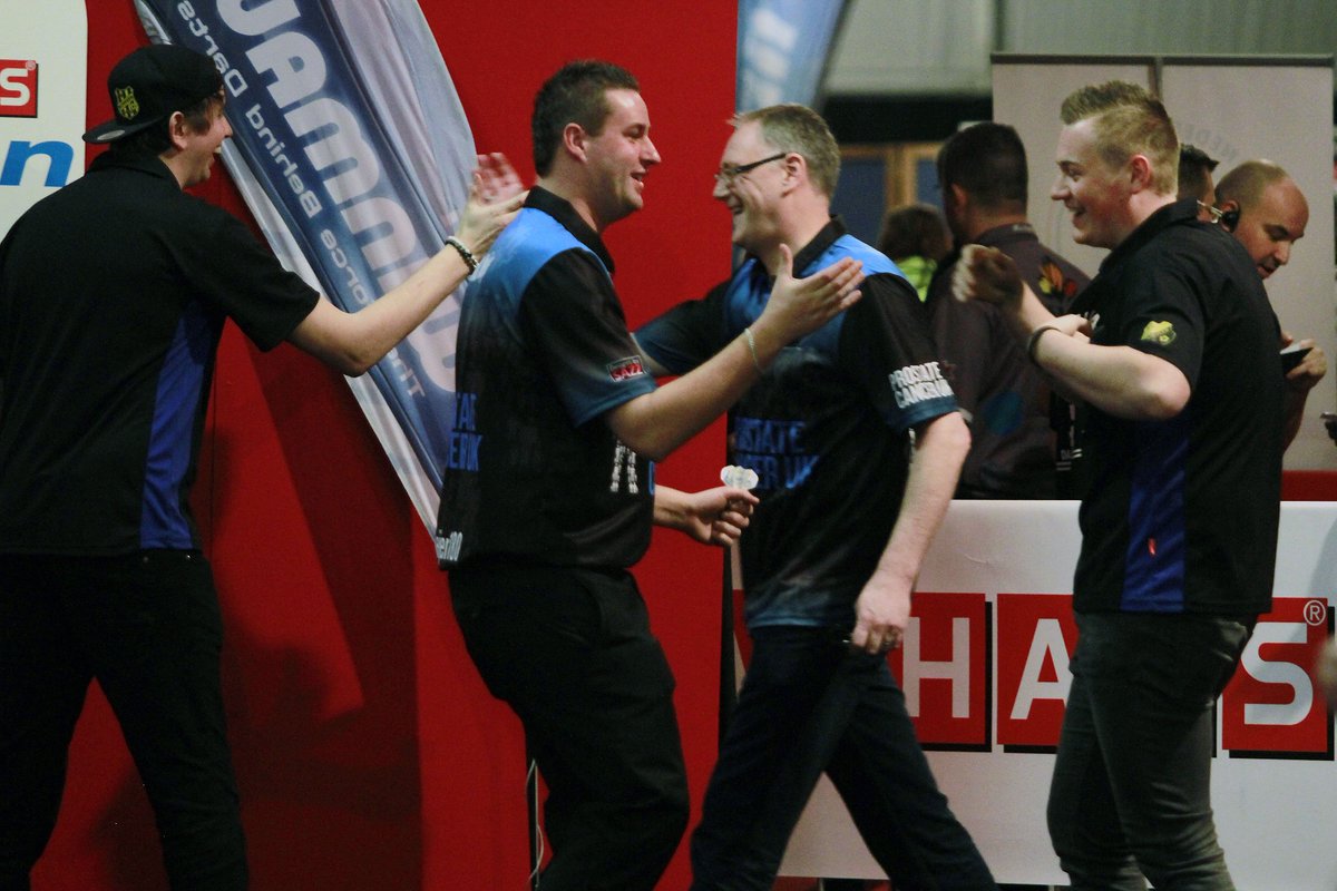 DOdarts's tweet photo. Het is de callers @RollsNick en @MCMeijer180 niet gelukt de volgende ronde te bereiken op de #DutchOpenDarts! https://t.co/2ijcGn9sJX