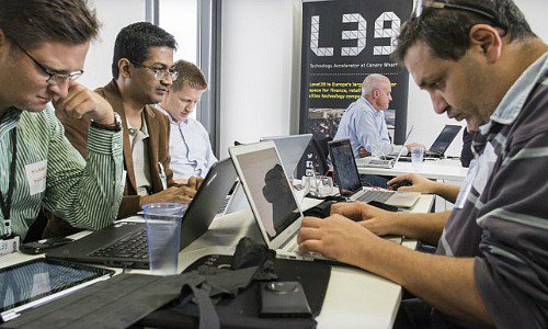 finews_ch's tweet photo. https://t.co/YHlubFTRE8 Brexit: Steht das Londoner UBS-Fintech-Lab auf der Kippe? #Level39 #dirkklee https://t.co/WPjsB1Vv2i