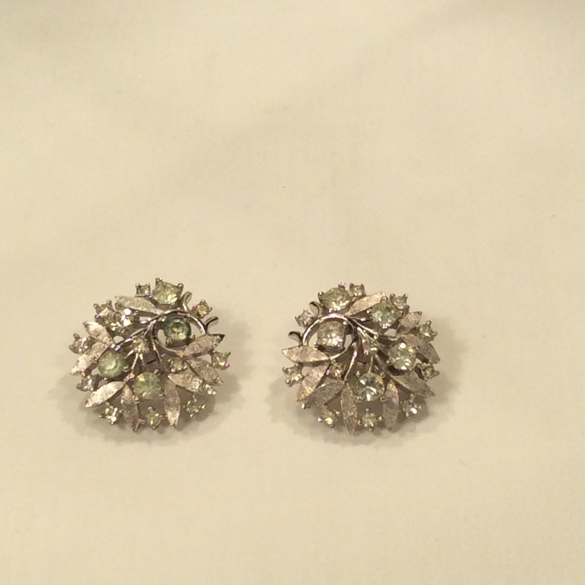CollectorSeller's tweet photo. https://t.co/TZPQfBp1Ow #ebay #jewelry #ValentinesDay https://t.co/5B4ugczqyI