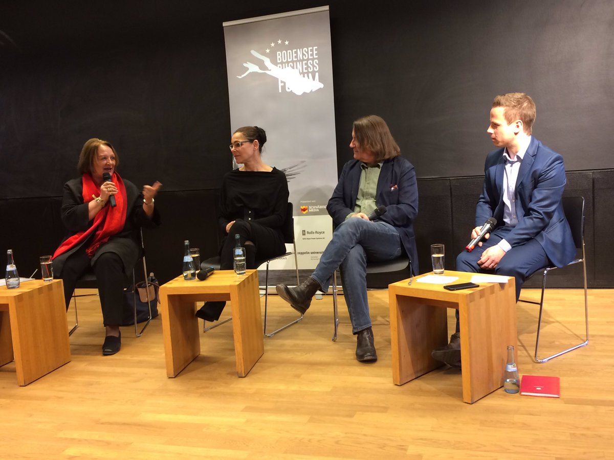 BenjaminWagener's tweet photo. Bodensee-Business-Forum: @Schwaebische-Digitalchef Yannick Dillinger (rechts) moderiert die Diskussion "Digitale Welt - digitale Stars" https://t.co/Q0rHBUACsy