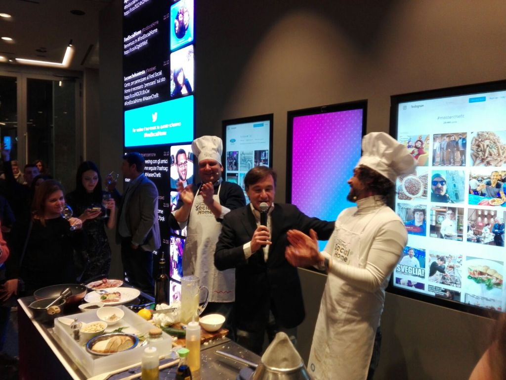 Continua il successo della Ford Social Home blog.whataspace.it/2017/02/03/con…