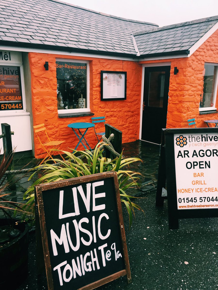 Forget about the dull weather outside come to The Hive for Live music tonight @ 9pm from Chris Summerill 🎵🎶
