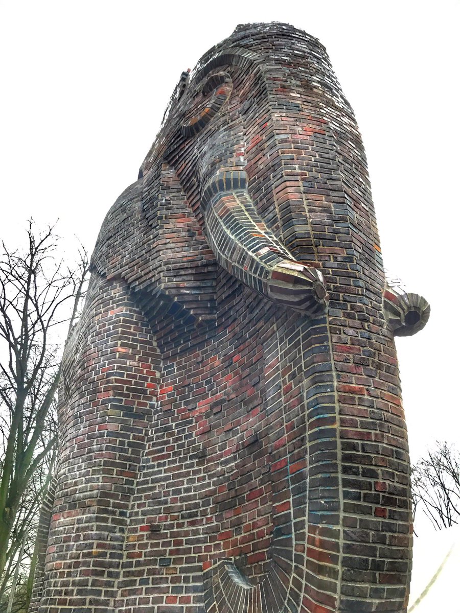 p_faltermann's tweet photo. Der Elefant ist saniert. #bremen https://t.co/6EMPwm5oBN