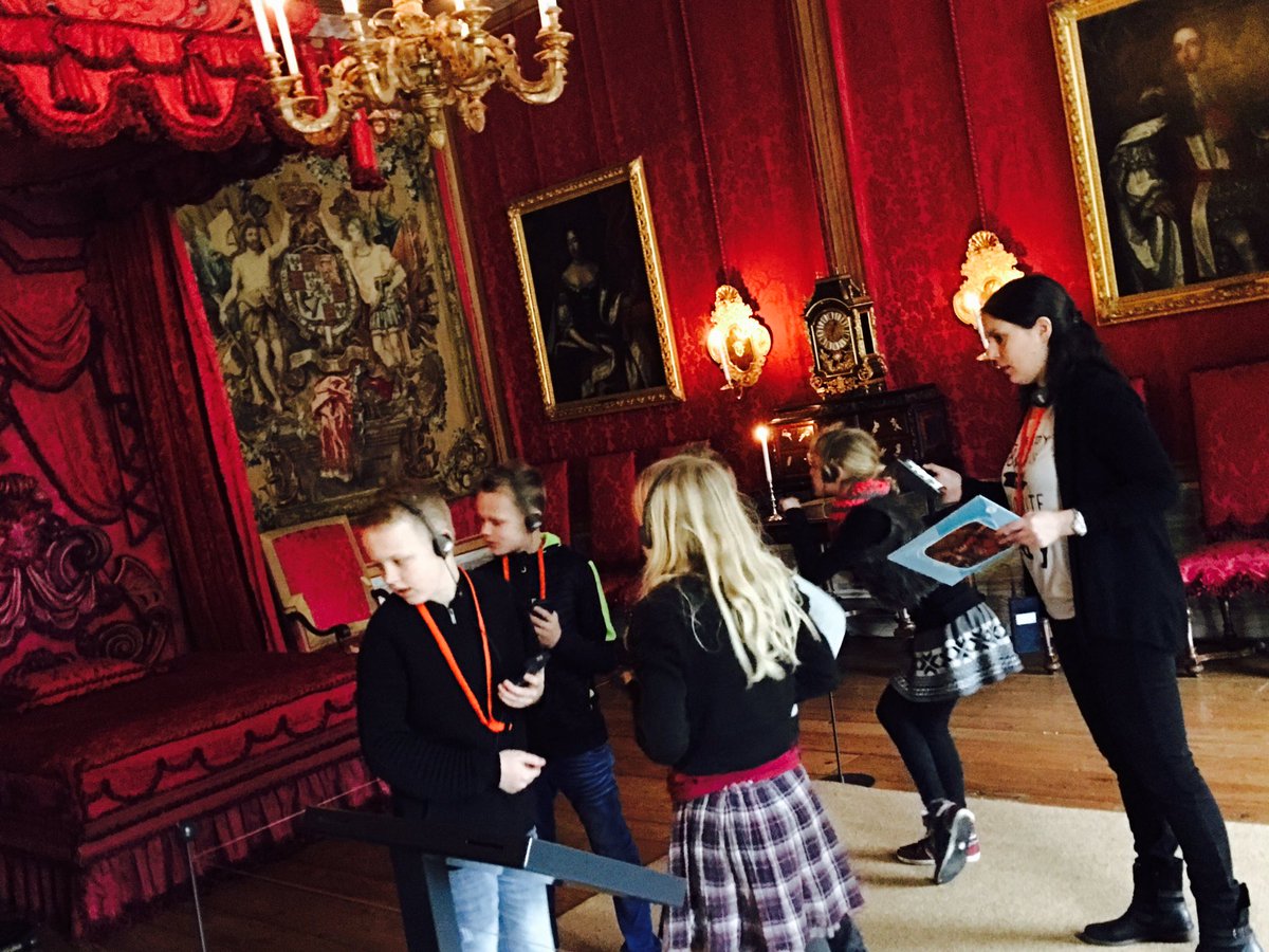 MarchelRomeijn's tweet image. Met groep 6b van @KindcentrumPark naar @PaleisHetLoo in Apeldoorn geweest. Leuk èn leerzaam, ook voor de papa's en mama's.