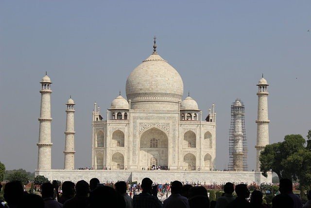 RoutesTips's tweet photo. Who in the world do not know about the Taj Mahal? Most everyone. Discover more with #Route… https://t.co/eq4zPmwipd https://t.co/rTn5F6mr46