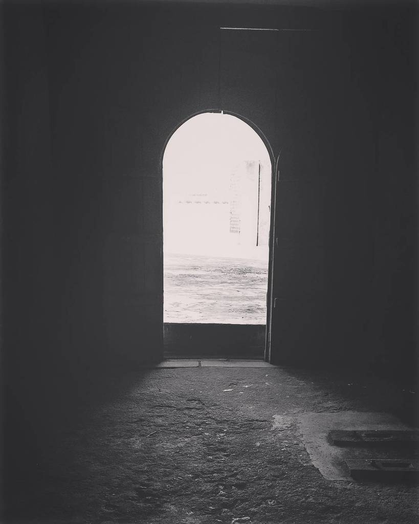 jish_r's tweet photo. The entrance. . 
Kochi-Muziris Biennale. . . . . . . . 
Shot on one plus 3
#createexploret… https://t.co/glbTQJxw1w https://t.co/arUcufyfOY