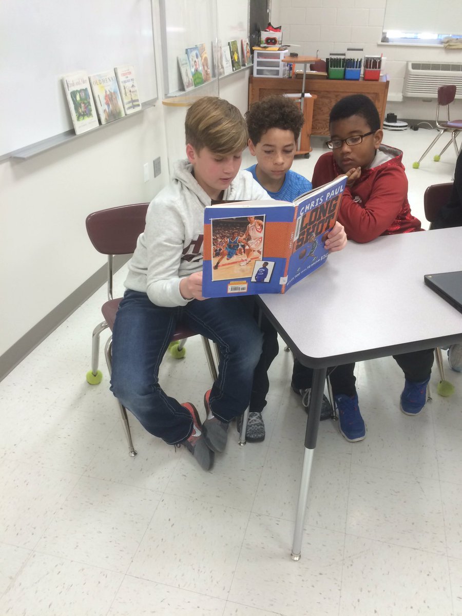 Young24Cody's tweet photo. Reading children's books in STEM and then making movie trailers to go with the book. #pblearns @GambillJulie @BradOwings https://t.co/9WNj0yDltx