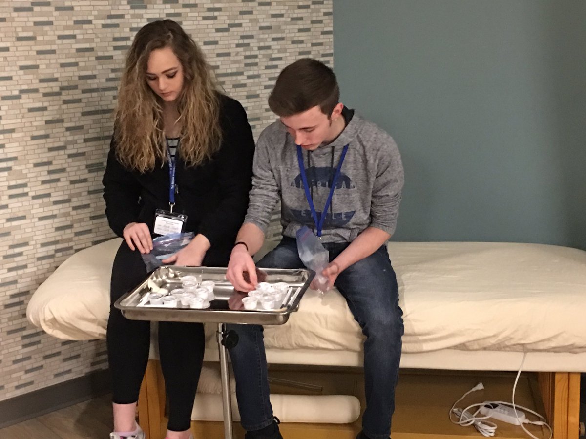 tririverscc's tweet photo. Students getting hands-on experience at Friday's Focus on Your Future Day. #TRCCAmazingPrograms https://t.co/wCfaLLcfyZ