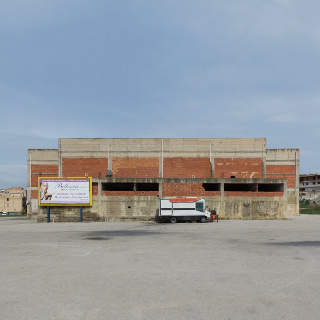 incompiuto's tweet image. Palasport, Palagonia (CT) #unoperaalgiorno #archivio #opereincompiute #incompiutosiciliano #instagram ow.ly/rukP3076uJ4 #sicilia