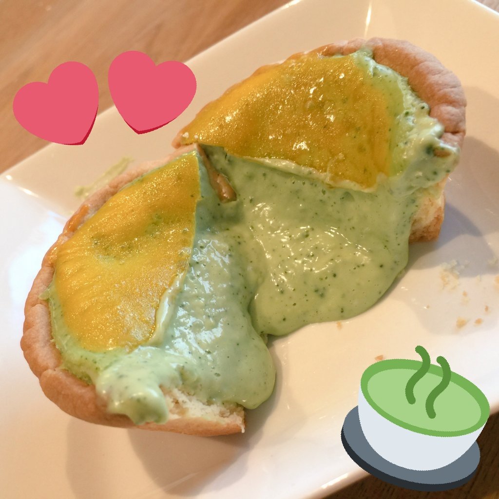 make_smile_s2's tweet photo. cheese tart🧀🍰💗
初のPABLO風に挑戦〜！抹茶verも✌️✨
友達と前から作る約束してて,やっと作れた👭❤️ぱっか〜ん！とろ〜り！大成功で感激した😿一緒に作ると楽しさ増すし,美味しさ共有できるって幸せだ〜😆🌈*

#お菓子作り 
#お菓子作り好きな人とつながりたい https://t.co/RyaQDQ7Kw7