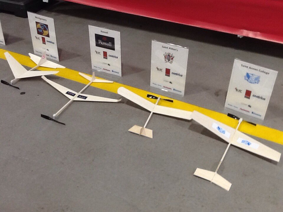 B_FCSchools's tweet image. Lots of different designs of planes #YE2017  @b_and_fc @centricaplc @CuadrillaUK @The_Gazette  #aeronautical #excellence