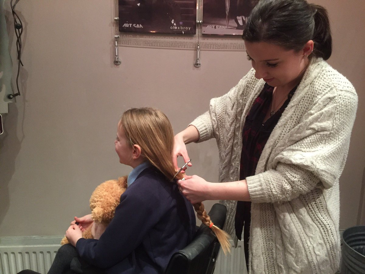FollowBessie's tweet photo. Here I am with my friend Lyla having her hair cut for @LPTrustUK &amp; @GreatOrmondSt ... https://t.co/HSj45TYxmt https://t.co/VezBIhXFoZ