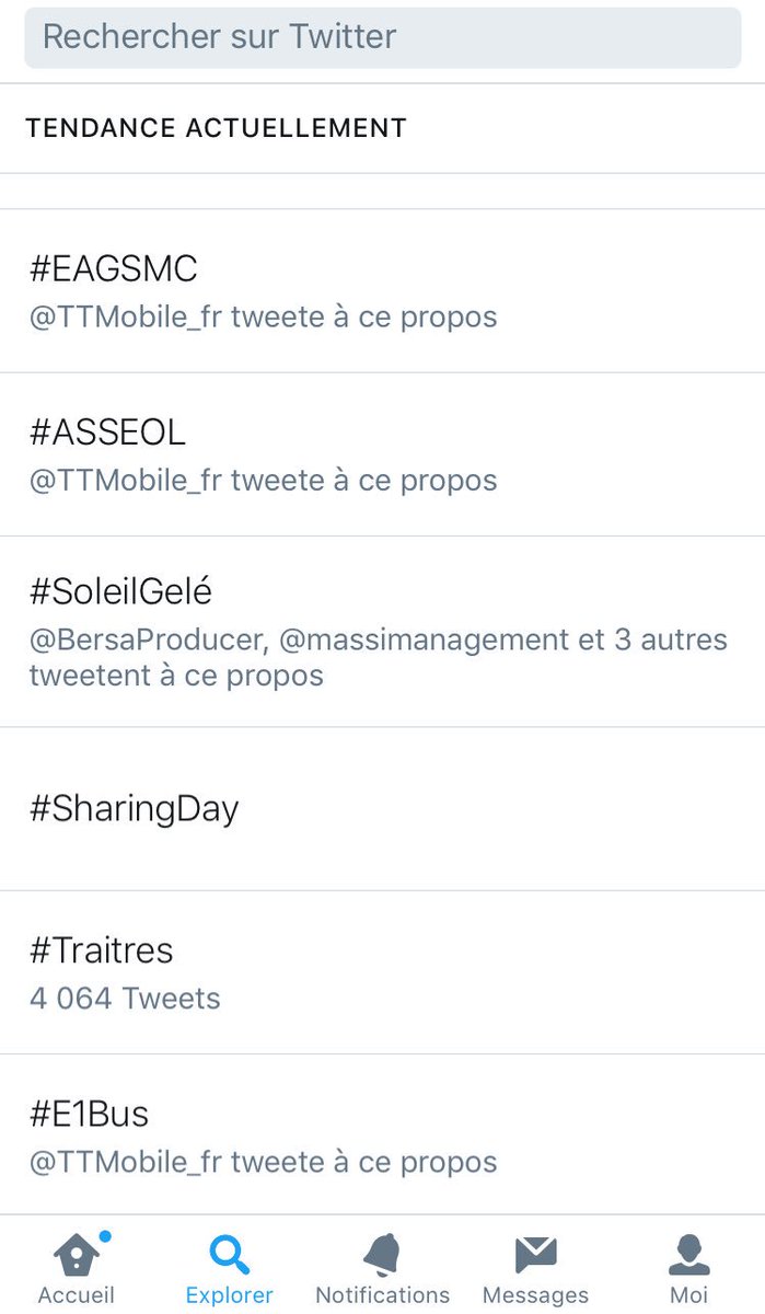 FuoriclasseMCI's tweet photo. Top tweet , top iTunes &amp; rupture dans certaines FNAC ! Continuez à booster 🙏🙏👊👊#SOLEILGELÉ @MikeLucazz https://t.co/jazQNVGjMJ