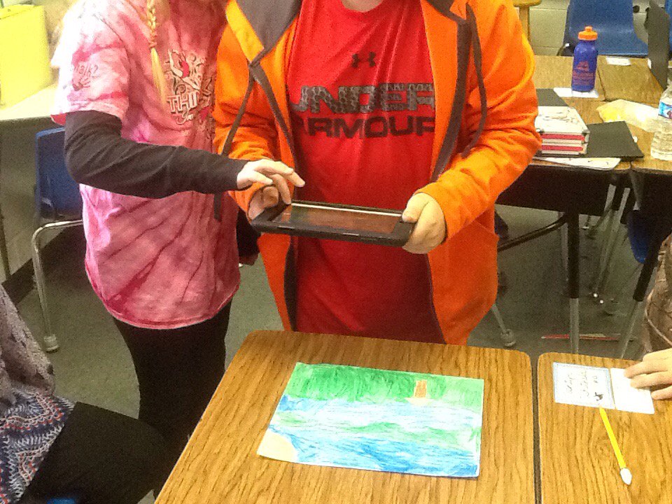 jaoakley73's tweet image. Preparing to use Green Screen to show off our reading skills @aolets_go @kboyd @tavia_clark  #techbadge