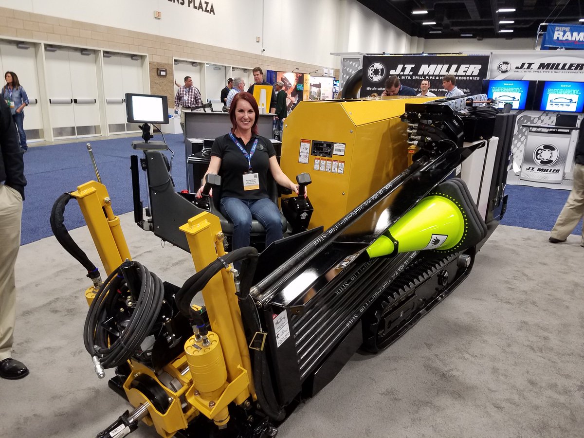 HDDBroker's tweet photo. Like riding a bike. Looking good, Renee! #UCT2017 #Vermeer https://t.co/ofvDq8EV4B