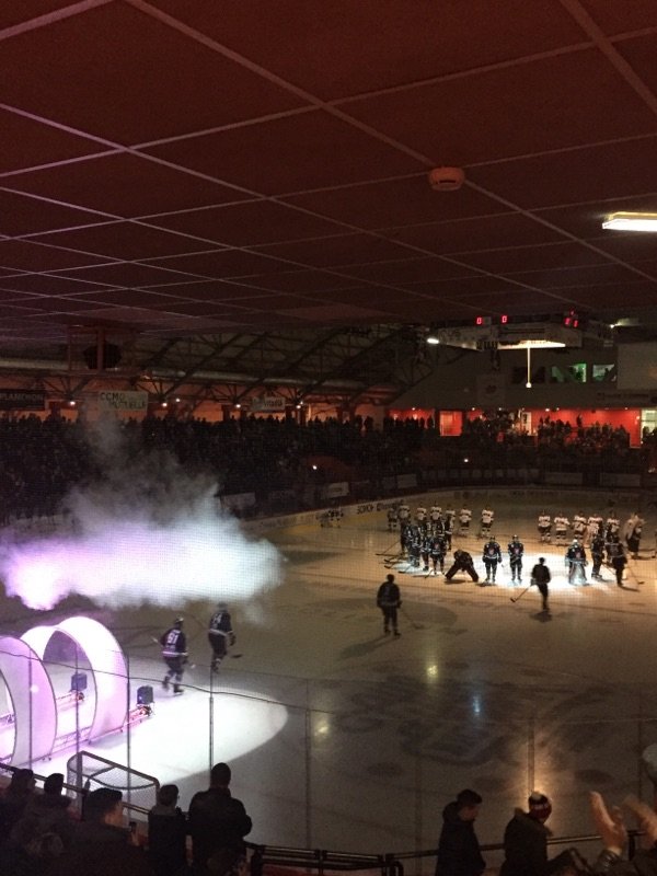McommeMutuelle's tweet photo. Go les Gothiques d'Amiens #mcommemutuelle #gothiques #hockey https://t.co/YLlWKRTOHJ