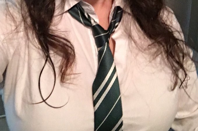 Roommate: Elori, you can't go to work dressed as a Slytherin Me: 🐍 https://t.co/V0kEMbgi9h<a href="/tag/waygayvaycay"class="tags"><span>#waygayvaycay</span></a><a href="/tag/waygay"class="tags"><span>#waygay</span></a>