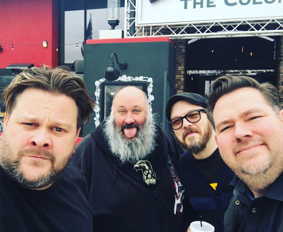 bfsrocks's tweet photo. #groundhogday lunch at @RockAndBrews plotting #bowlingforsoup world domination! @PaulStanleyLive @genesimmons https://t.co/cH7ZbOl8KL