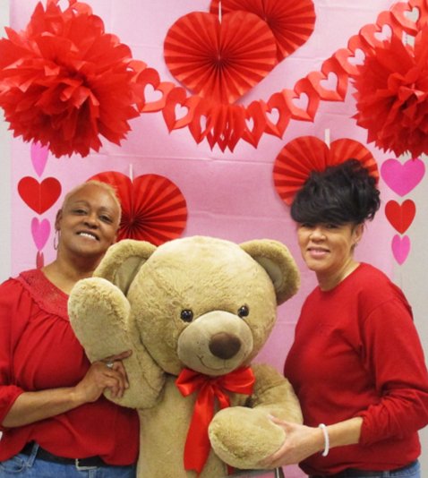IvarHeredia's tweet photo. @Harman keeping up the BEAT! #hearthealthmonth #GoRedForWomen https://t.co/R9Ehxk2YAf