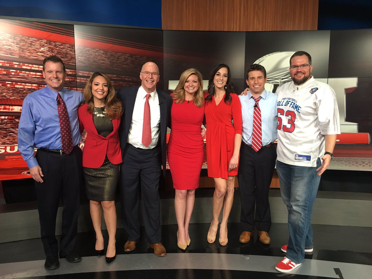 Yay charleybelcher showed up! wearredforwomen