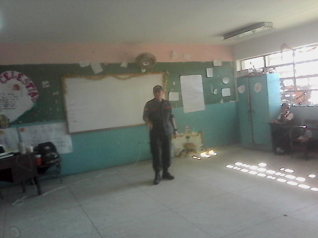 RPAAndresBello's tweet photo. Plan Nacional Despertar con los Bomberos 2017.UEE Andrés Bello.@gallocantaclaro @DireducacionGBT @rpatachiraDE @VielmaEsTachira https://t.co/7PuWPa29qr