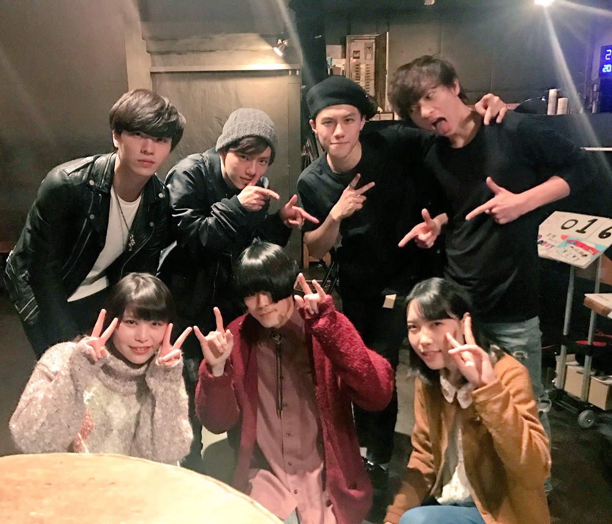 noovystaff's tweet photo. 共演のみなさんと😎🤘✨バリエーションに富んだ音楽とパフォーマンスでたくさん勉強させていただきいただきました🙏✨🙃来てくれたみんなもありがとうございました🙈✨☺️次は来週水曜渋谷HMVのリリイベです‼️🤘
#noovy
#therouges
#ゆうれいのいのち
#佐藤隆
#台湾 https://t.co/4ednmUOrzn