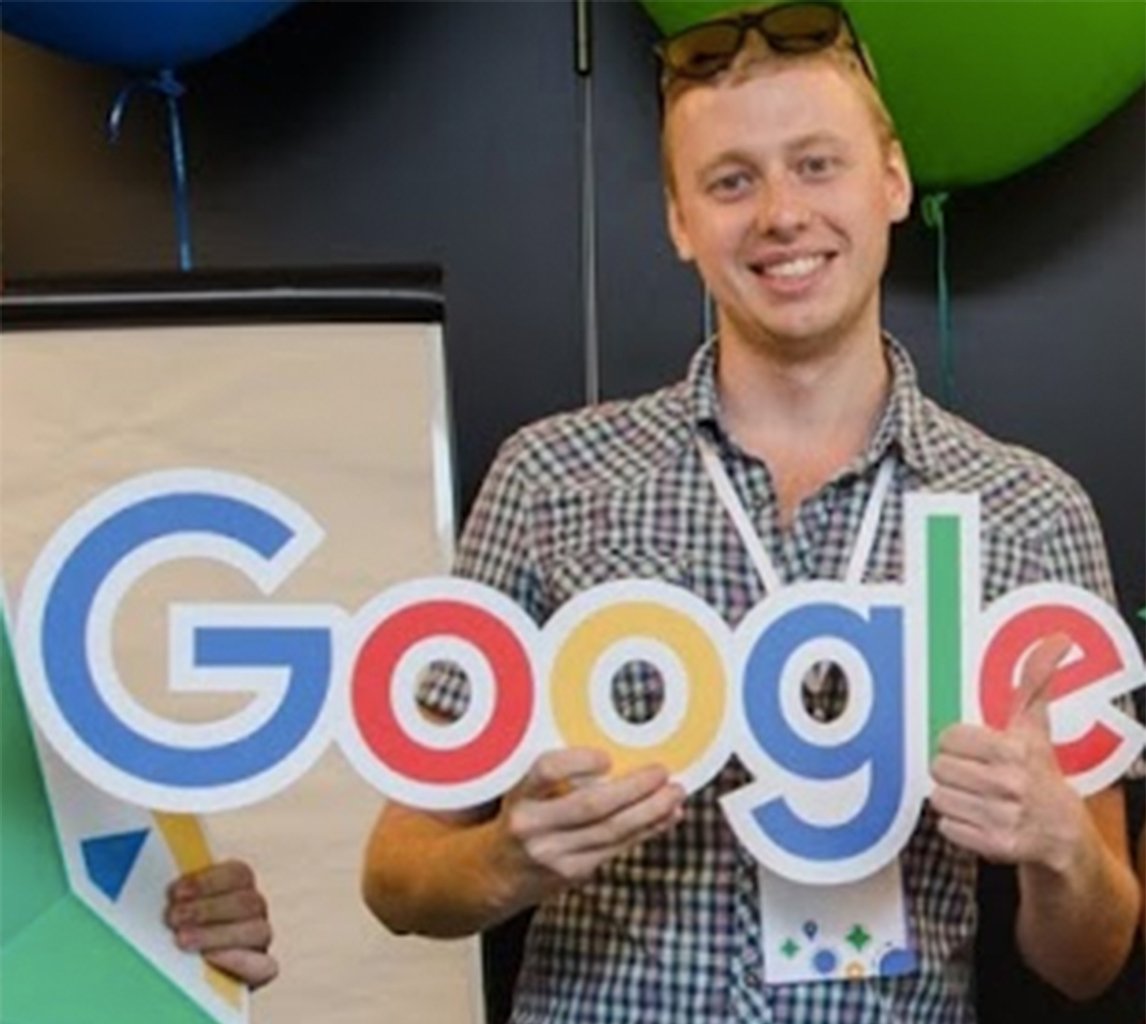 GooglePEProgram's tweet image. Huge congrats to Igor, @AllarielYT, who helped 9K users on Google Help Forums and Help on Social in 2016! #tcspotlight