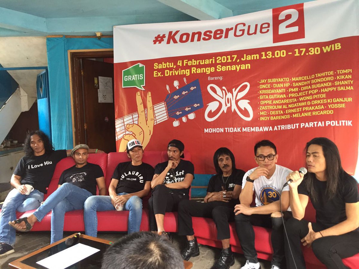 f715eb3d926d416's tweet photo. #KONSERGUE2
PILIH PEMIMPIN YG JUJUR, BERSIH, ANTI KORUPSI, DAN SUDAH TERUJI..!!  AHOK-DJAROT PILIHAN GUE..!! https://t.co/FJczafsTCK