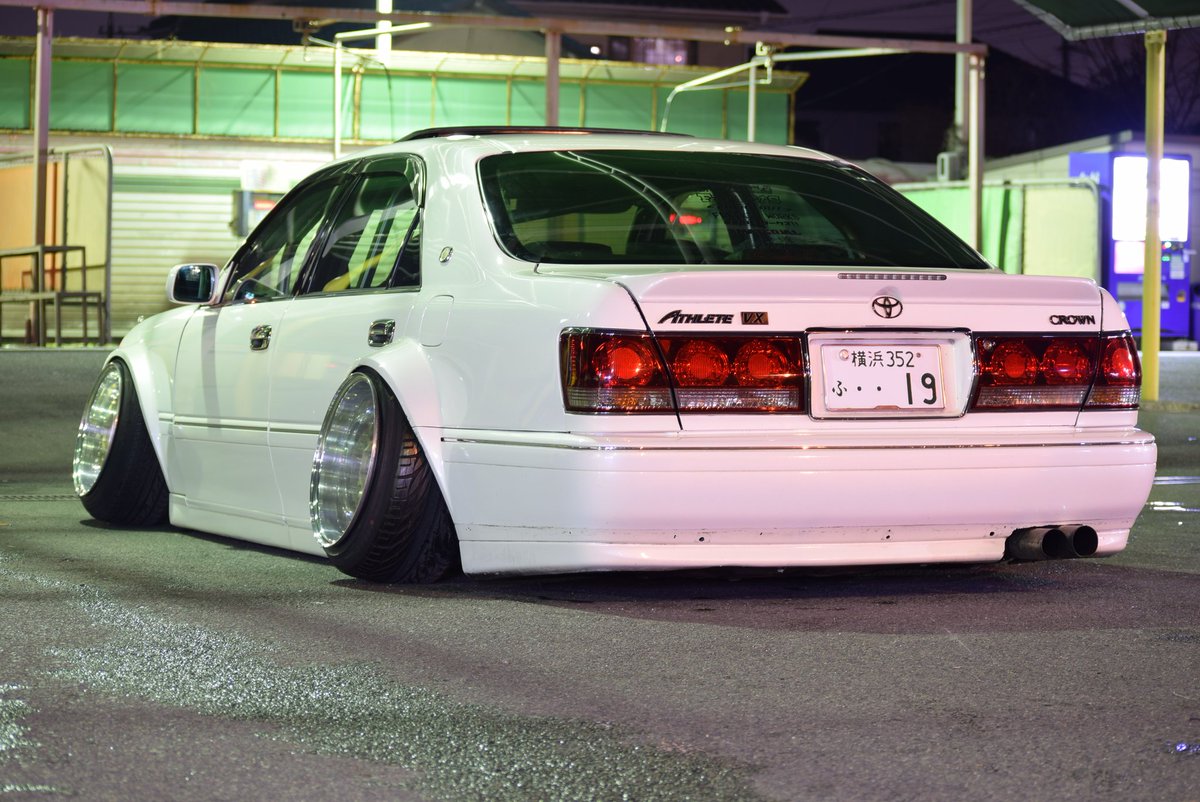 多分俺だけ選手権 17クラウンでは多分いない(純正除き) 45扁平デカタイヤ🤔