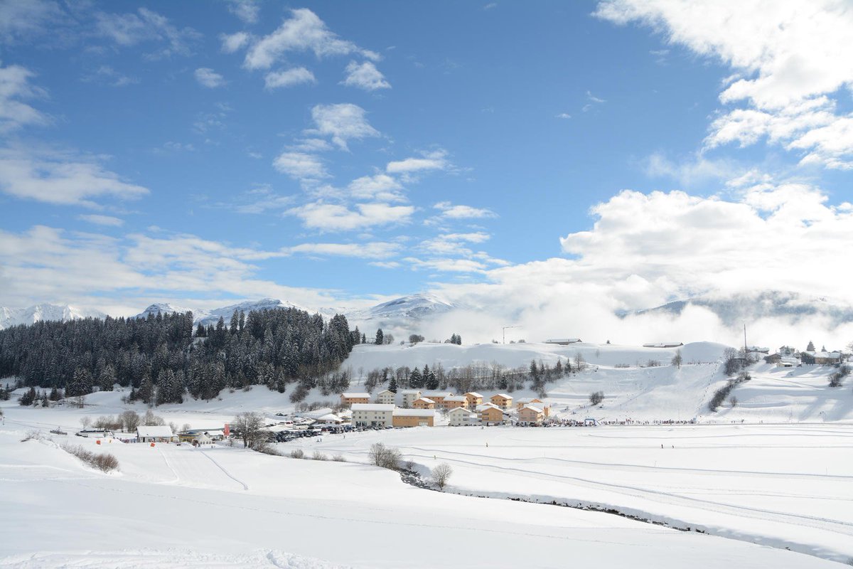 MySwitzerland_e's tweet photo. #Tip Discover our wonderful #WinterHideaways #SwissHotels https://t.co/6ZSSB0toKH https://t.co/mcNeiCMNRn