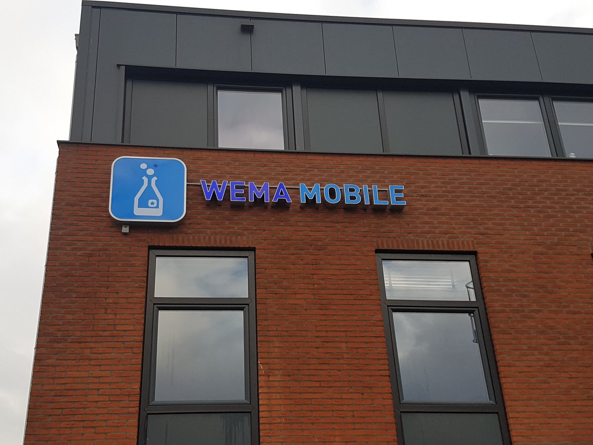 De verlichte gevelreclame mogen leveren en monteren bij <a href="/WeMaMobile/">WeMa Mobile</a>  in #hardenberg