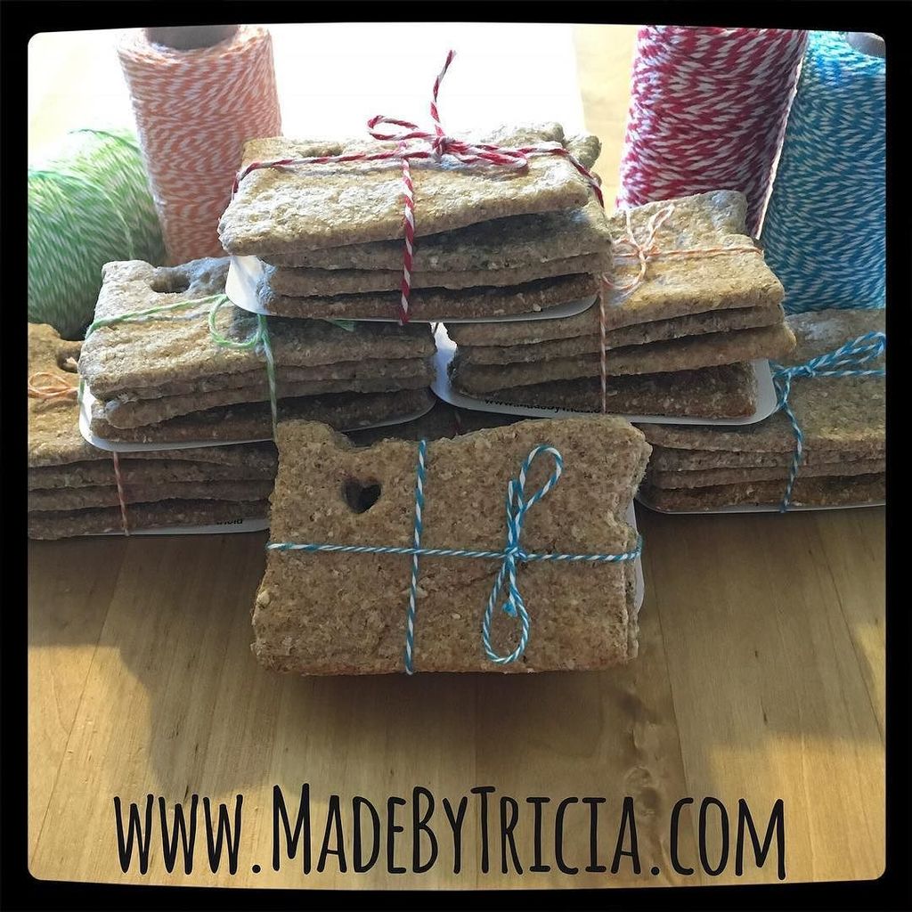 madebytricia's tweet image. Love PDX treats are ready for #rionascaveoftreasures tomorrow at the #doubletreepdx near t… ift.tt/2ka0N2K