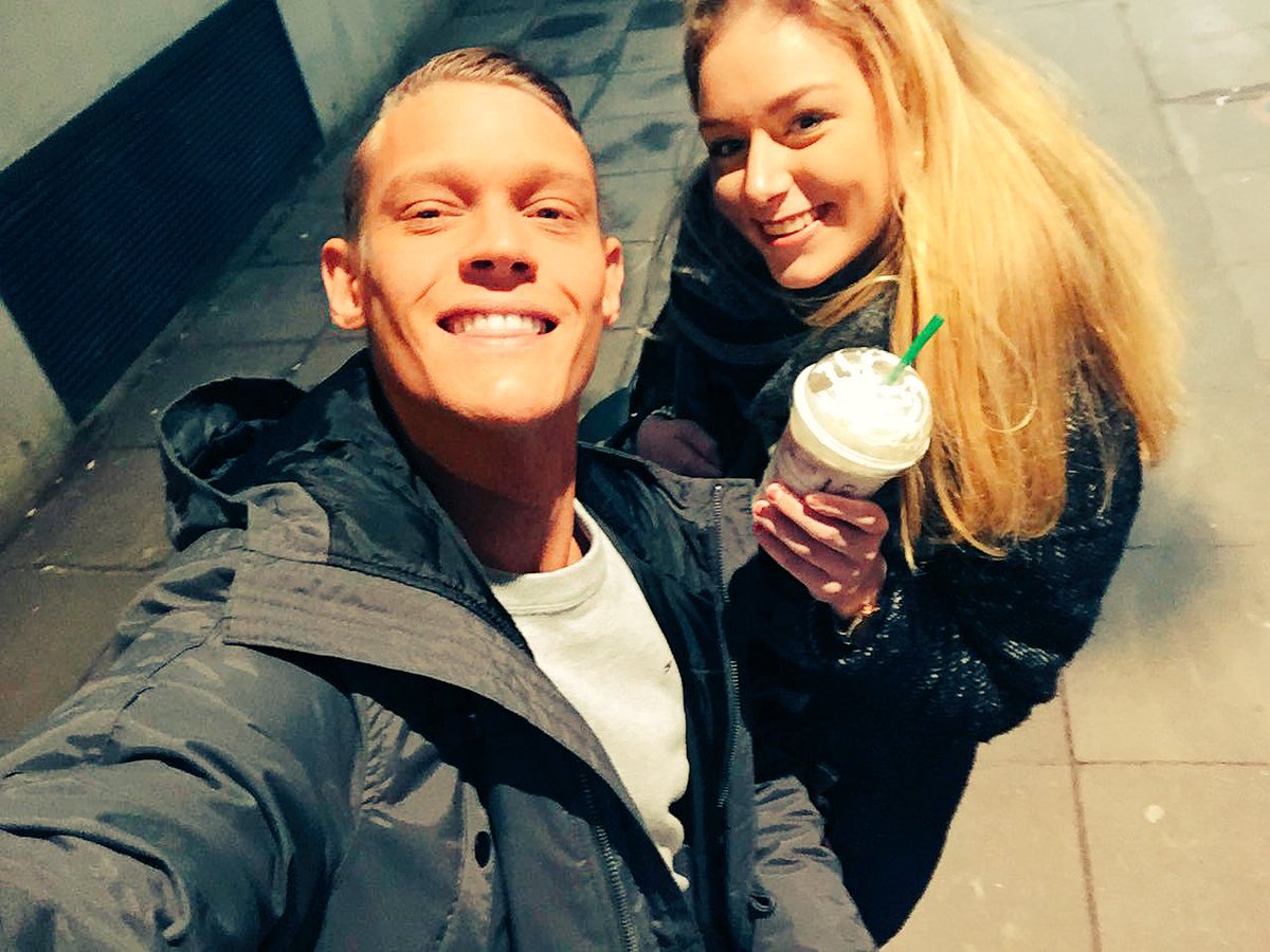welmoed5's tweet photo. Was super leuk gisteren!😘❤ @ferrydoedens https://t.co/OH5NZrkl5b