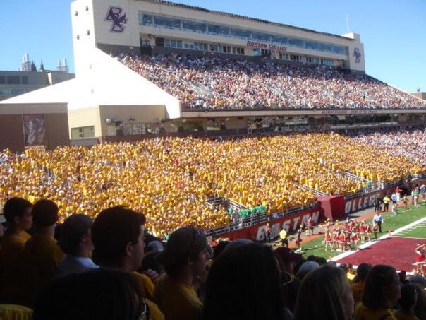 primetime2187's tweet photo. BC vs. Army, September 2005. My first BC football game as a freshman. Can you believe the crowd? @theSloopJohnM @bcinterruption https://t.co/kg2VstlmIp
